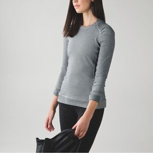Lululemon Think Fast Long Sleeve
Heathered Herringbone Silver Spoon Black